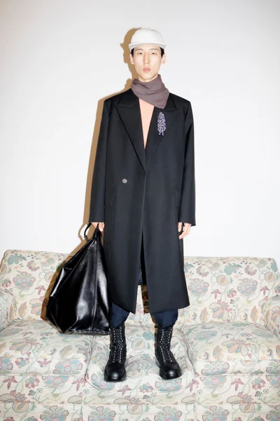 Look 25